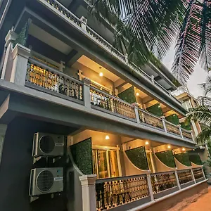 Resort Adam'S Beach Resort By Banda Trips Baga