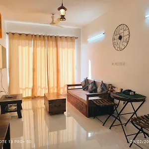 Good 2 Bhk With Pool View 6km From Airport, -805 Apartment