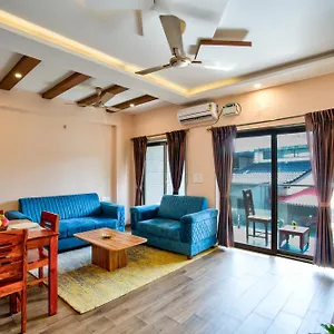 Luxury 2bhk Near Candolim Apartment *