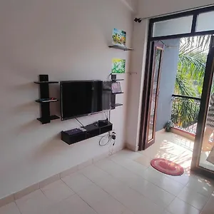 Cozy 2bhk Near Candolim & Centrally Located Apartment *