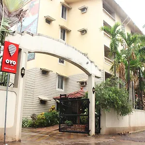 Oyo 2375 Near 3* Candolim
