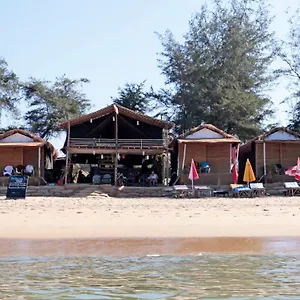 Bougainvillea Patnem Patnem Beach