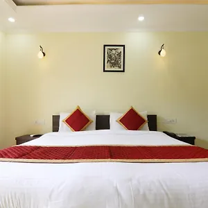 Hotel Sai Swastik Luxury Stay. 3*