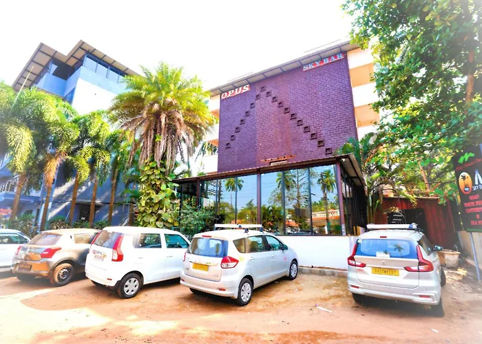Hotel Meraden Opus , Anjuna Beach Goa foto