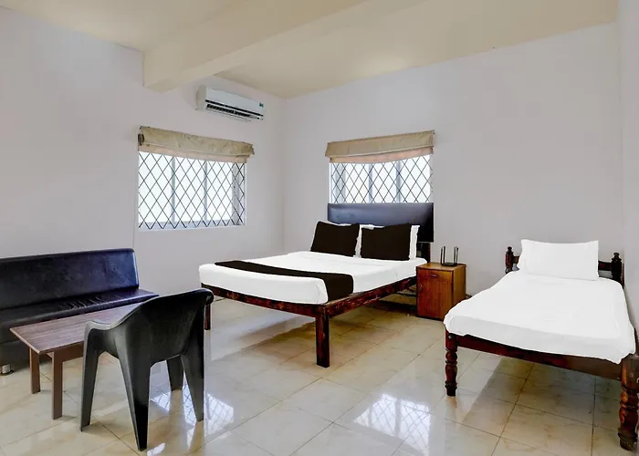 Hotel O Benz Destination Aguada photo
