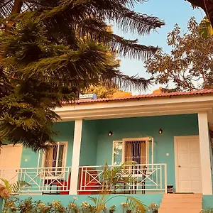 ゲストハウス Stan-inn, North Goa, Vagator, With Wifi,free Private Parking & Kitchen, Cook Where