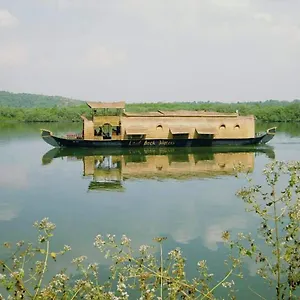 Laid Back Waters 바가토르