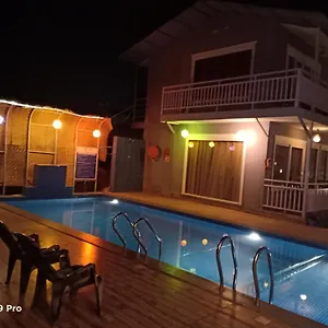 Sea Shell & Resort Arambol
