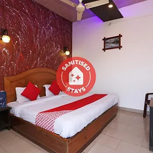 Oyo 70159 Mobar Beach 3* Marmagao
