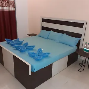 Bed & Breakfast Phoenix Candolim