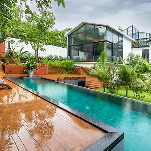 Country house Glasshouse By The Project Cafe Assagao