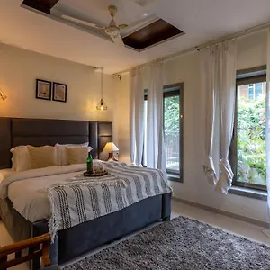 Villa Zorba - 4bhk In Candolim Old Goa