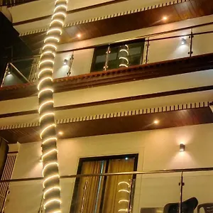 Aarav Guest house