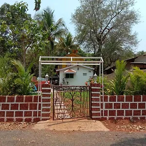 White In The Woods Apartment Old Goa