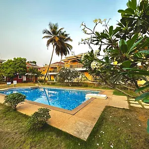 Luxurious 3-bedroom By The *