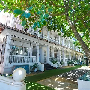 Fabhotel Yahweh With Bar, Hotel Calangute