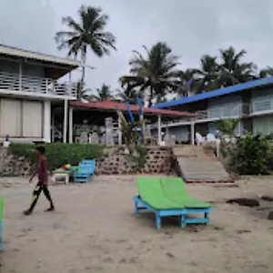 Boomerang Goa Resort Mandrem