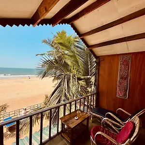 Resort Jardim A Mar 4*