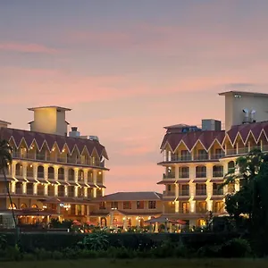 Acron Regina Курортный комплекс 4*