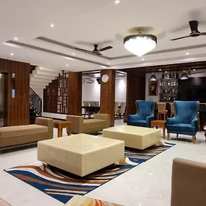 By Seven & Resorts Villa
