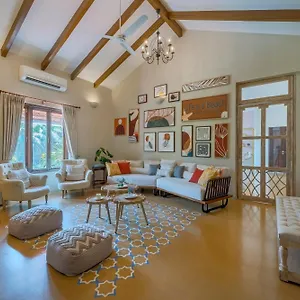 Villa Saffronstays Sweet Mango Parra