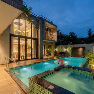 Villa Vana - A Lindsay Manor