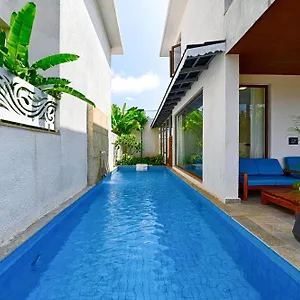- L-m107 Luxury 4bhk With Private Pool,