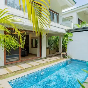 Willa Elivaas 3 Bhk Pvt Pool & Bar - Valerie Oxel