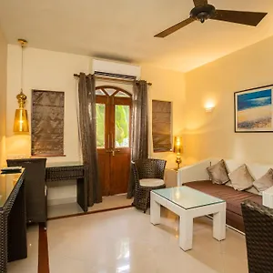 Coco's Premium And With Kitchen * Arpora