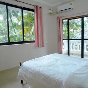 1 Bhk Private With A Balcony *