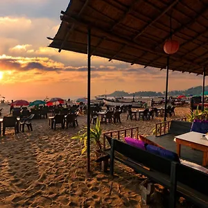 Om Shanti Patnem Campo de lujo Patnem Beach