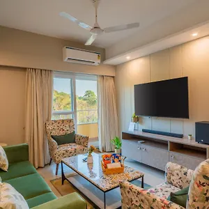 Alaya 3 Bhk Veera Marina Pentahouse With Pool & Lift Appartement Candolim