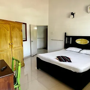 Aparthotel Easy Living Guesthouse,