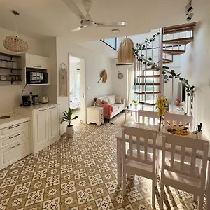 Bohobnb - 1bhk Penthouse With Terrace In Siolim *