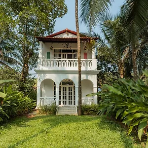 Elivaas Maison 10 - Luxe 4 Bhk With Pvt Pool, Garden & Portuguese Charm Siolim