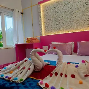 Heritage Exotica - With Bathtub 500 Sqft Apartment