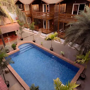 Surf House 3* 바가