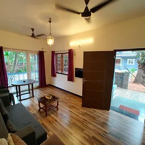Susegad Shores - Chic 1bhk Coastal Escape Siolim