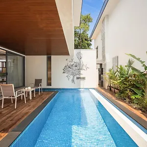 Cloud 7 By Elivaas Luxurious 4 Bhk With Pvt Pool And Jacuzzi *
