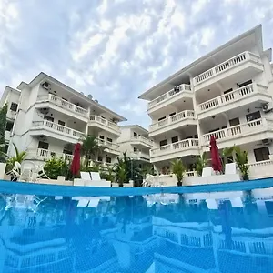 Maashpi & Resort, Hotell
