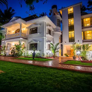 Pinnacle Holiday Homes *