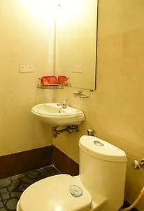Oyo Circle Hotel 2*