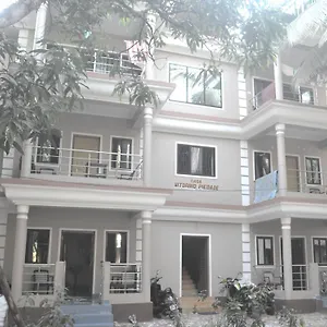 Ivon Guest House, Beach *