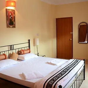 M N Hotell 4*