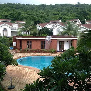 Pool And Garden Facing Apartment In Riviera Foothills Near Baga, Arpora * Arpora