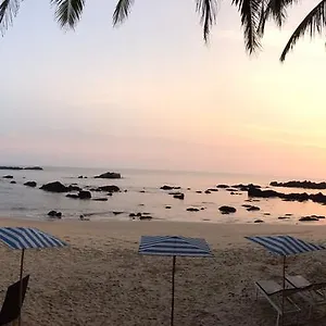 Resort Sunset Bay Cola