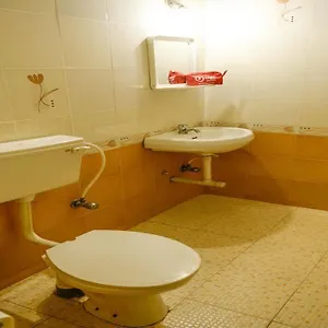 Oyo Nerul Road 3* Candolim