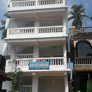 Penzion White House *