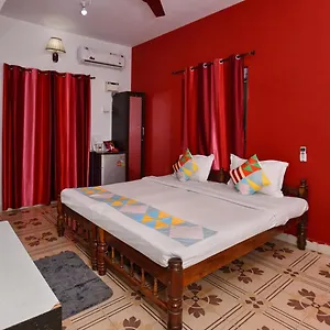 Colourful Facing Calangute