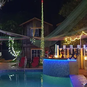 Samaayaa Cottages & Cafe Hotel